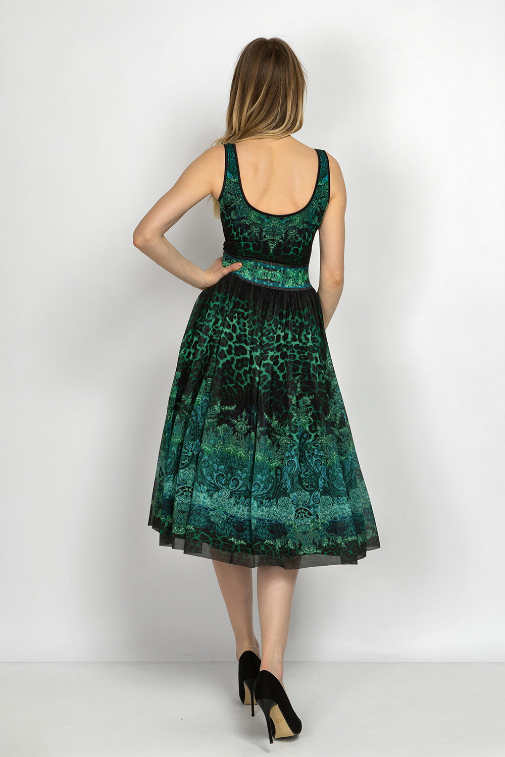 MESH SKIRT WITH ELASTIC WAIST AND VISCOSE LINING - LEO NEON GREEN JIORO ПОЛА ОТ МРЕЖА С ЕЛАСТИЧЕН КОЛАН И ВИСКОЗНА ПОДПЛАТА - LEO NEON GREEN JIORO