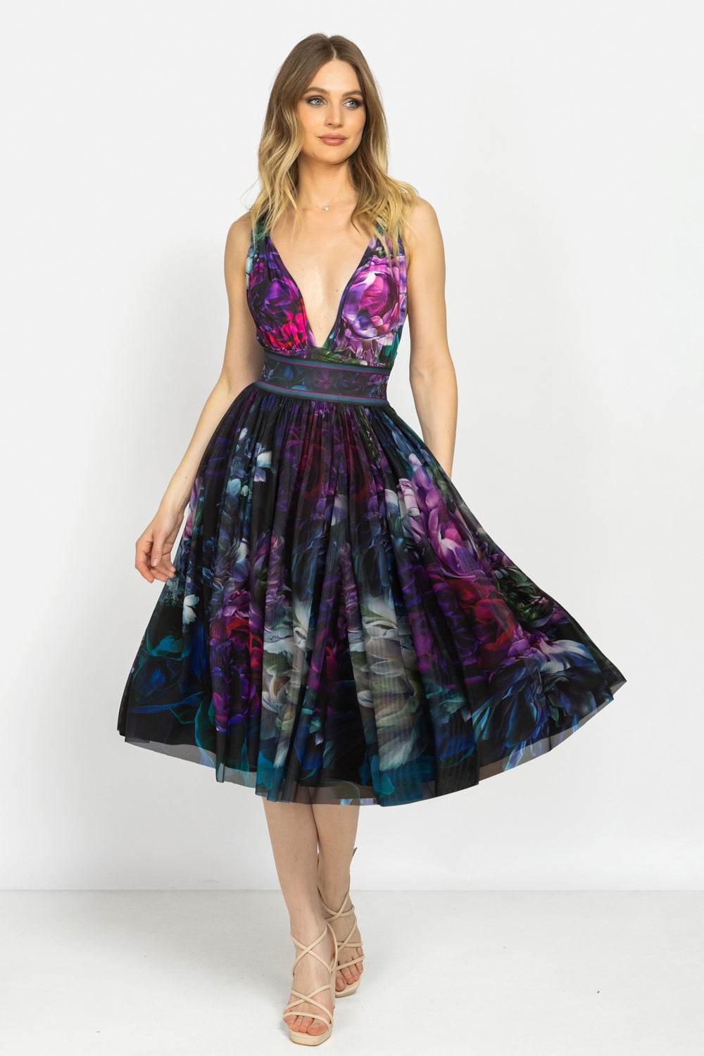 MESH SKIRT WITH ELASTIC WAIST AND VISCOSE LINING - PEONIES JIORO  ПОЛА ОТ МРЕЖА С ЕЛАСТИЧЕН КОЛАН И ВИСКОЗНА ПОДПЛАТА - PEONIES JIORO