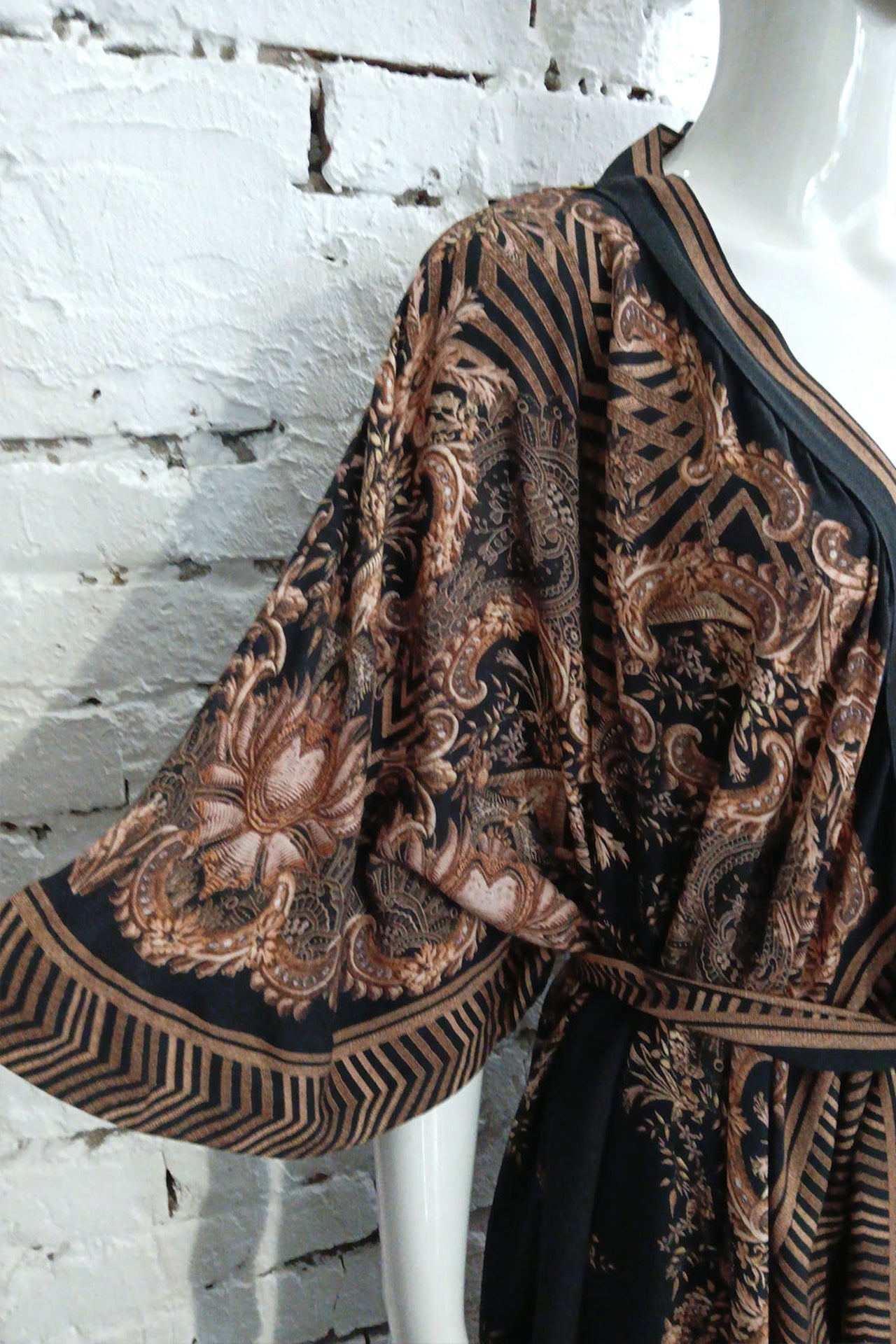 TWILL VISOSE KIMONO  – GOLDEN STRIPES