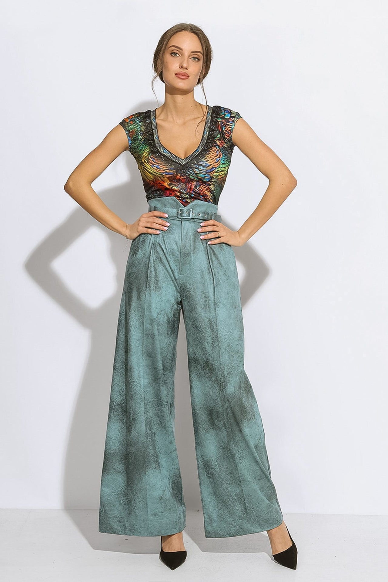 PANTALON BLEU TAILLE HAUTE – ESSENTIELS