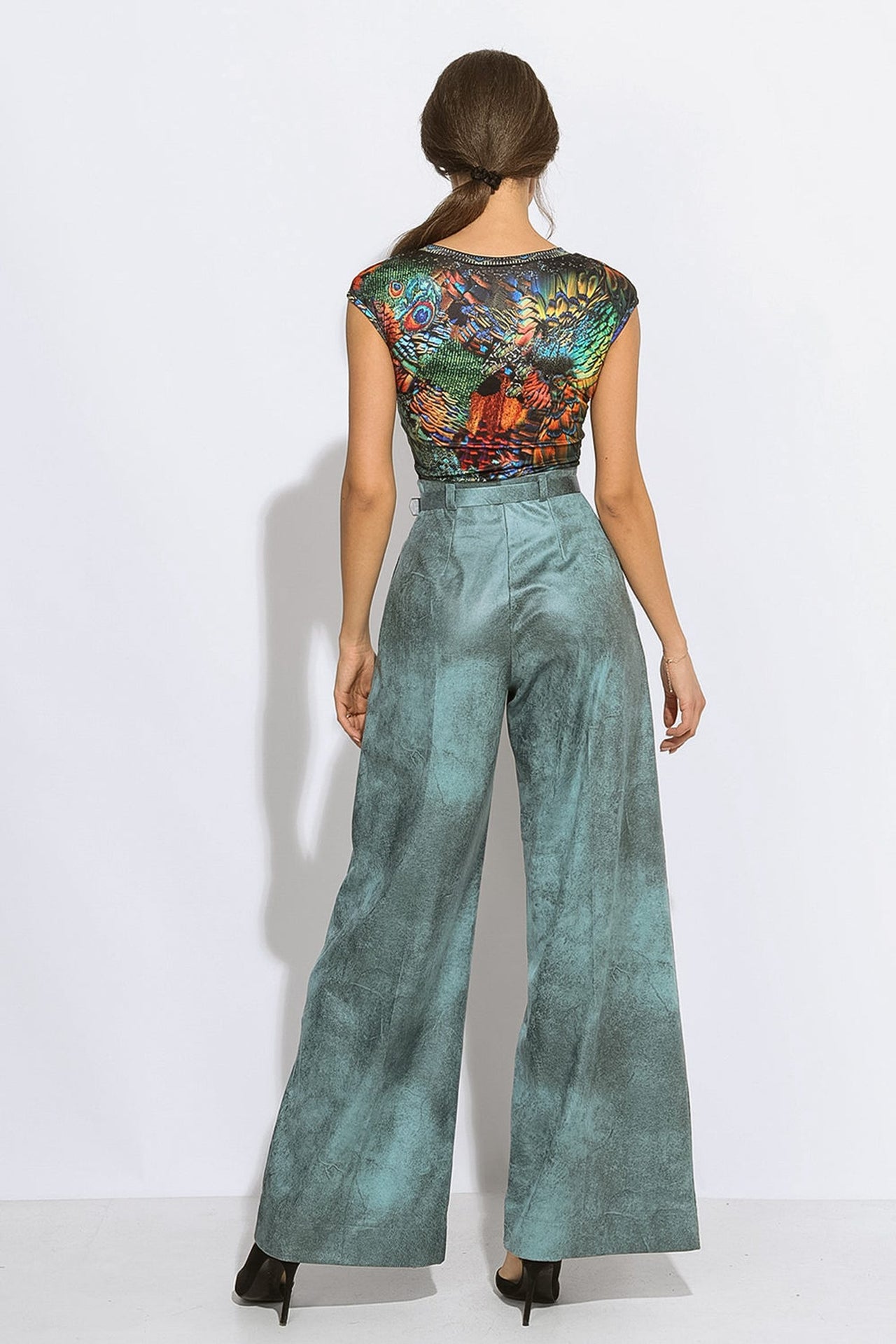 HIGH-WAISTED BLUE TROUSERS – ESSENTIALS JIORO ШИРОК ПАНТАЛОН ОТ ВЕЛУР С ВИСОКА ТАЛИЯ В ЦВЯТ АЗУРНО СИНЬО - ESSENTIAL JIORO