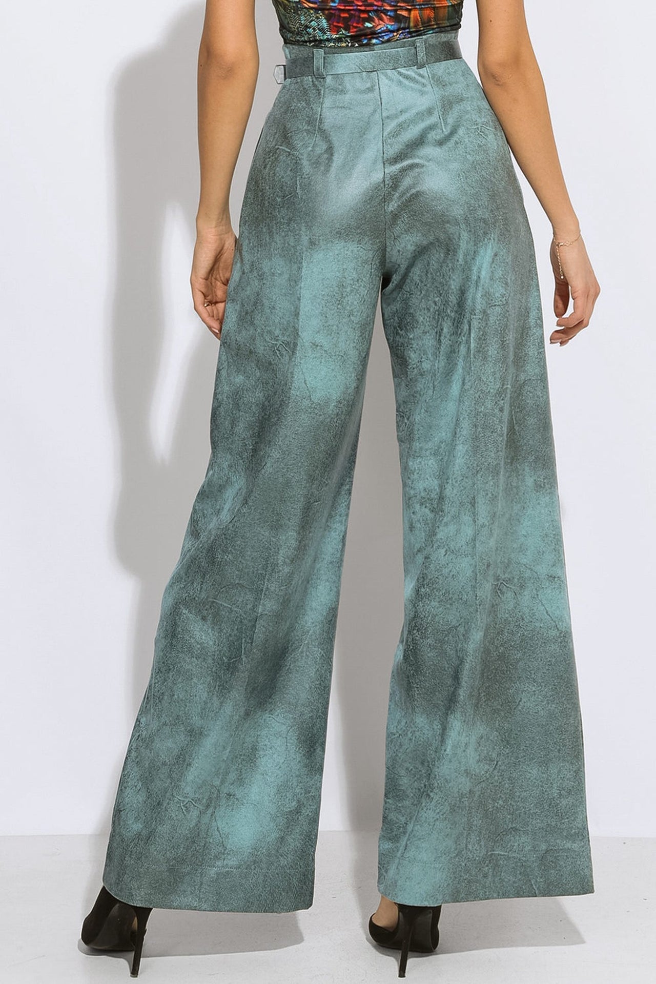 HIGH-WAISTED BLUE TROUSERS – ESSENTIALS JIORO ШИРОК ПАНТАЛОН ОТ ВЕЛУР С ВИСОКА ТАЛИЯ В ЦВЯТ АЗУРНО СИНЬО - ESSENTIAL JIORO