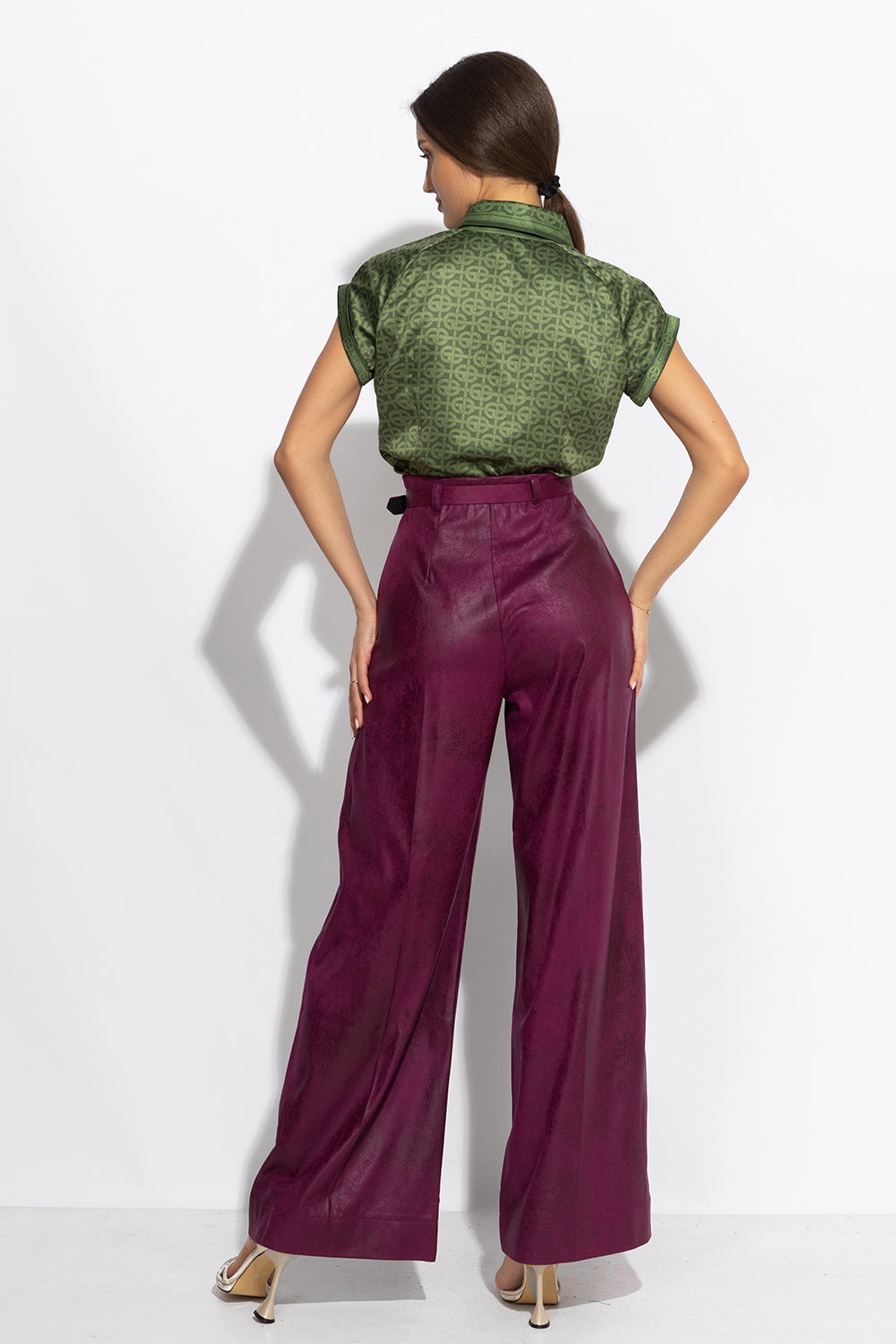 PANTALON BORDEAUX TAILLE HAUTE – ESSENTIELS
