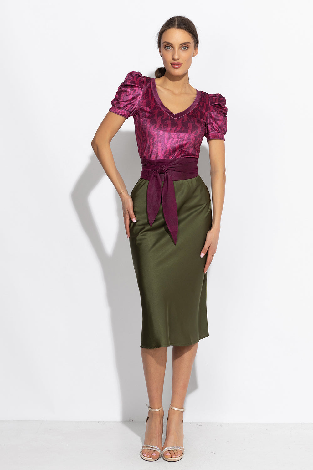 BLOUSE À MANCHES BOUFFANTES ET COL EN V - LOGO BORDEAUX