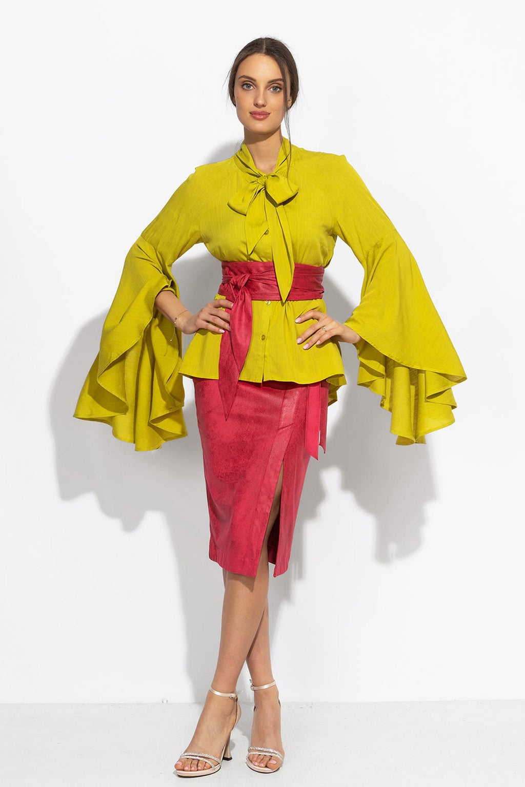 YELLOW ORCHE VISCOSE BLOUSE WITH FLARED SLEEVES - ESSENTIALS JIORO РИЗА ОТ ЗЕЛЕНА ВИСКОЗА С КЛОШ РЪКАВИ - ESSENTIALS JIORO