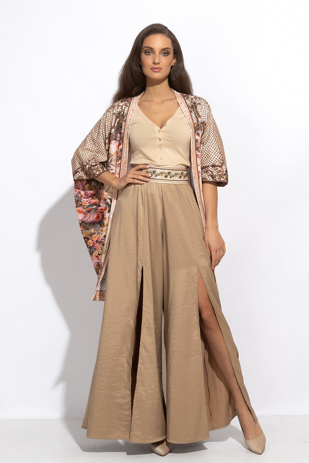 HIGH-WAISTED PANTS CUPRO TOUCH WITH SLITS IN BEIGE - ESSENTIALS