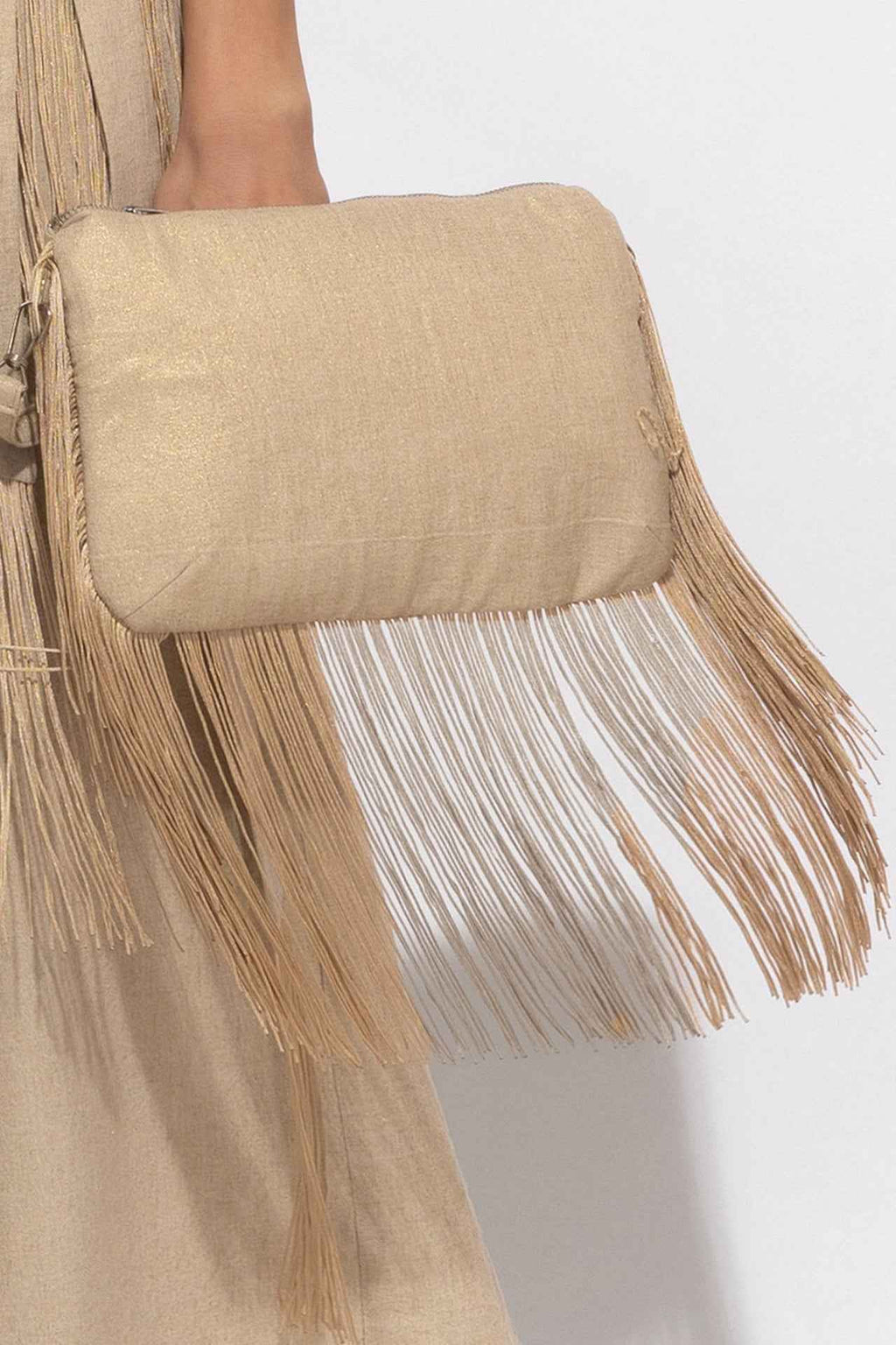 CLUTCH IN GOLDEN LINEN - ESSENTIALS