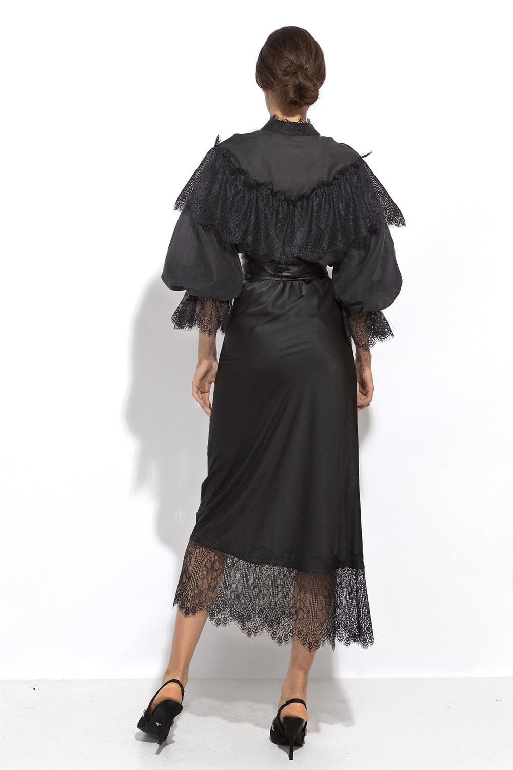 FLARED SKIRT WITH LACE TRIM IN BLACK - ESSENTIALS JIORO РАЗКРОЕНА ПОЛА С ДАНТЕЛЕН КАНТ В ЧЕРНО – ESSENTIALS JIORO