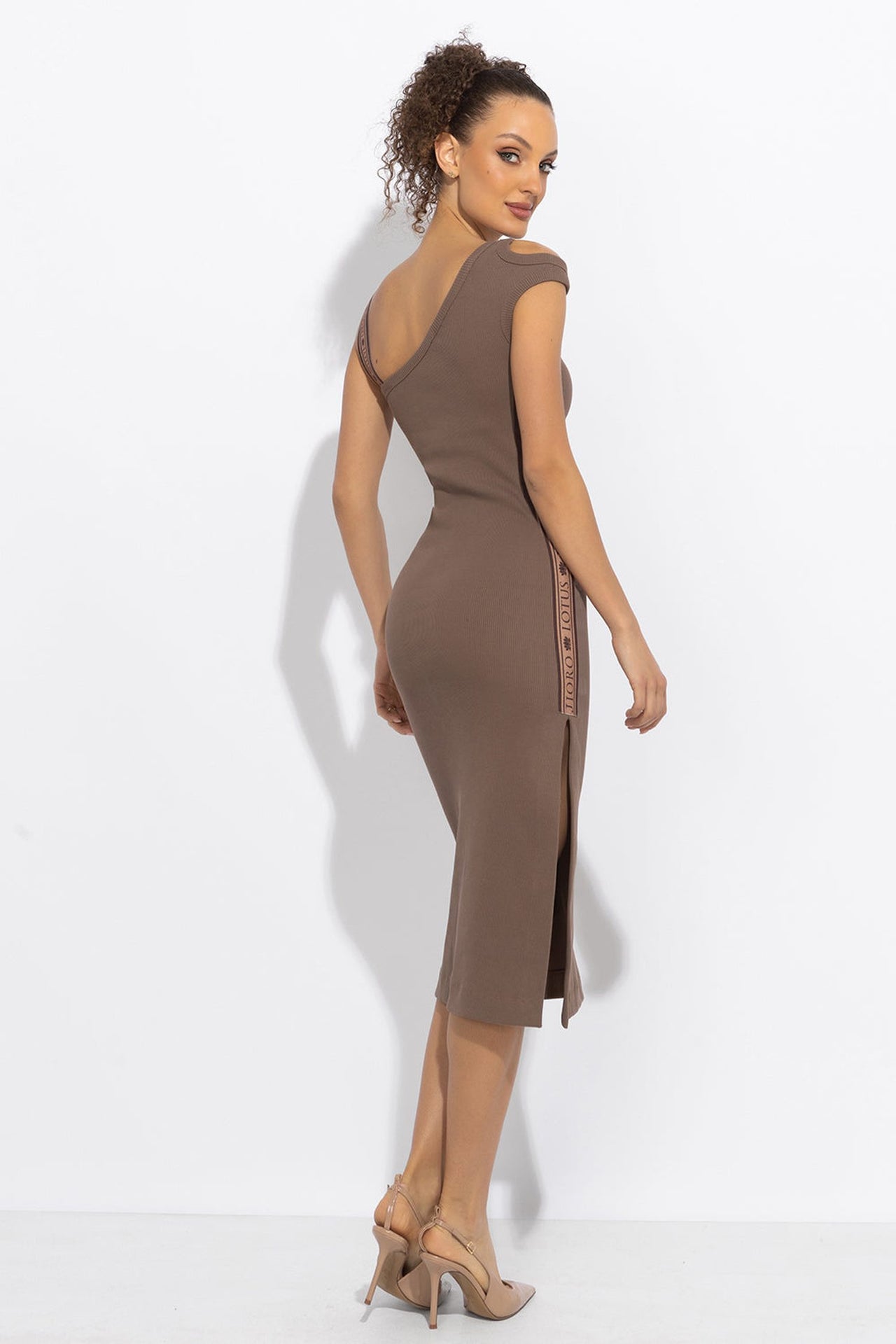 COTTON MIDI DRESS WITH ASYMMETRICAL SHOULDERS AND STRAP MOCHA MOUSSE LOGO - ESSENTIALS - Fashion Roots