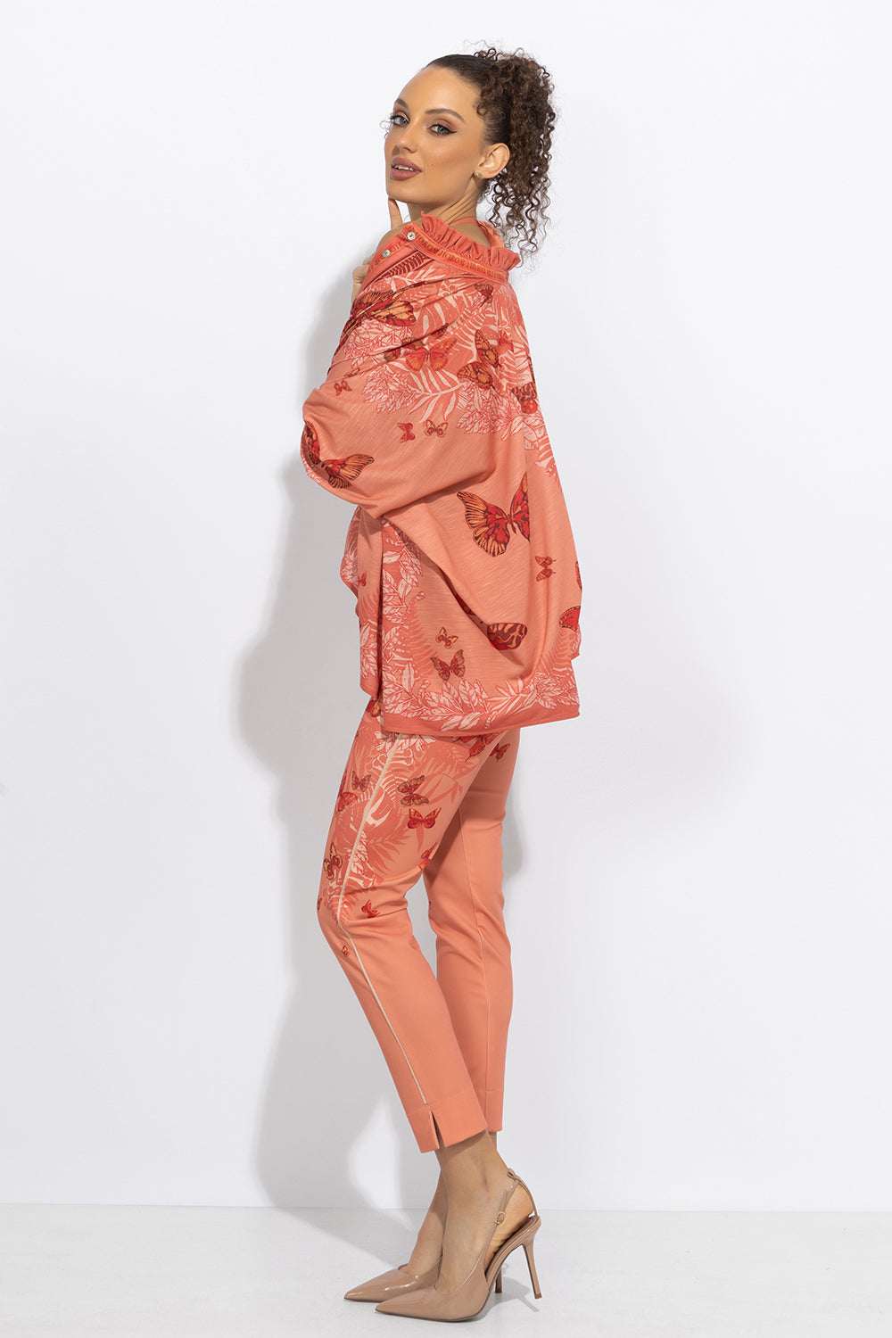 SQUARE TUNIC WITH RUFFLED COLLAR - PAPAYA BUTTERFLIES JIORO  ПРАВОЪГЪЛНА ТУНИКА С ЯКА С НАБОРИ - PAPAYA BUTTERFLIES JIORO