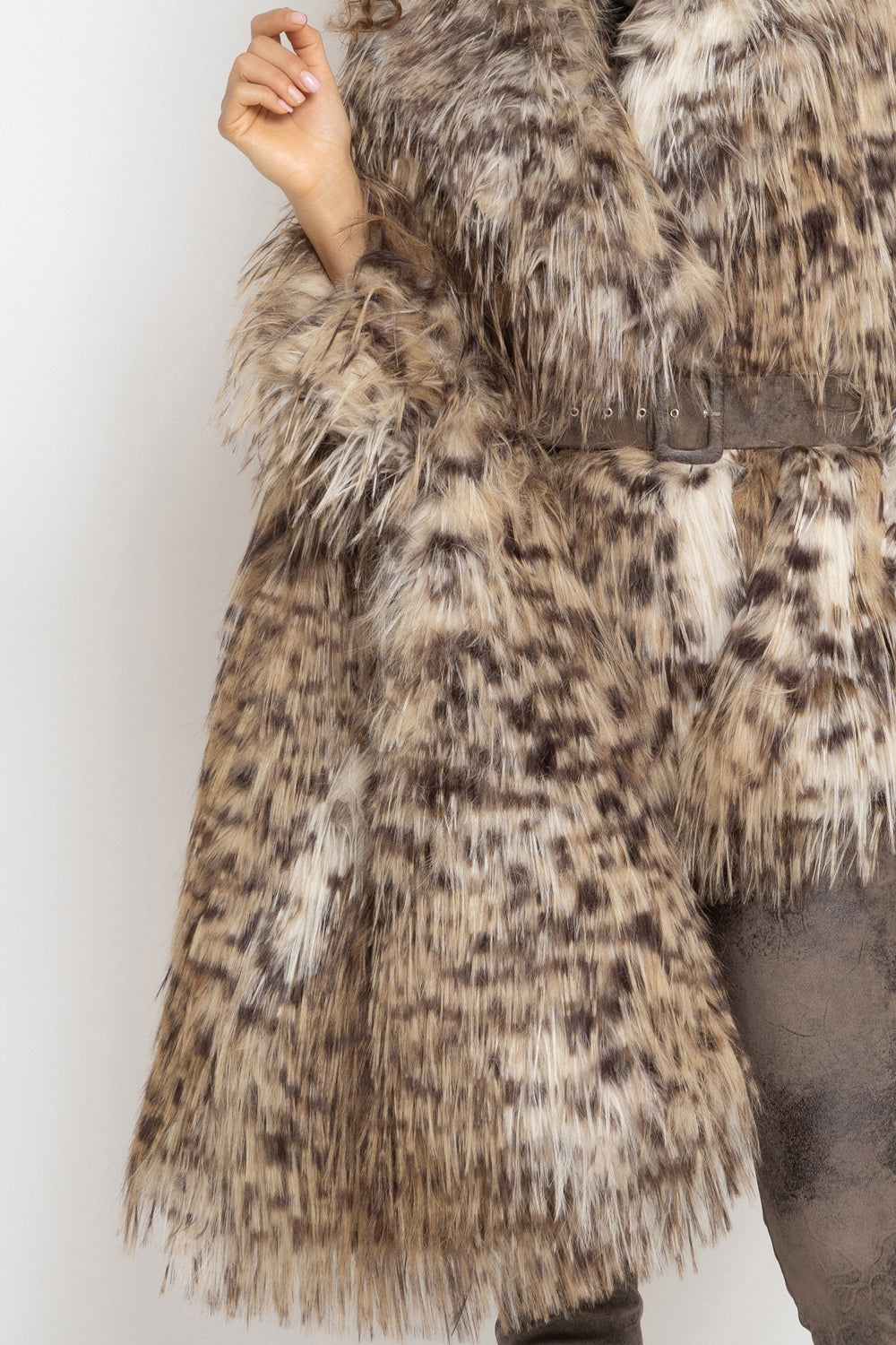 REVERSIBLE SERVAL FAUX FUR AND  LEATHER BAG - ESSENTIALS JIORO ДВУЛИЦЕВА ЧАНТА ОТ ЕКО КОЖА И ИМИТАЦИЯ НА КОЗИНА СЕРВАЛ - ESSENTIALS JIORO