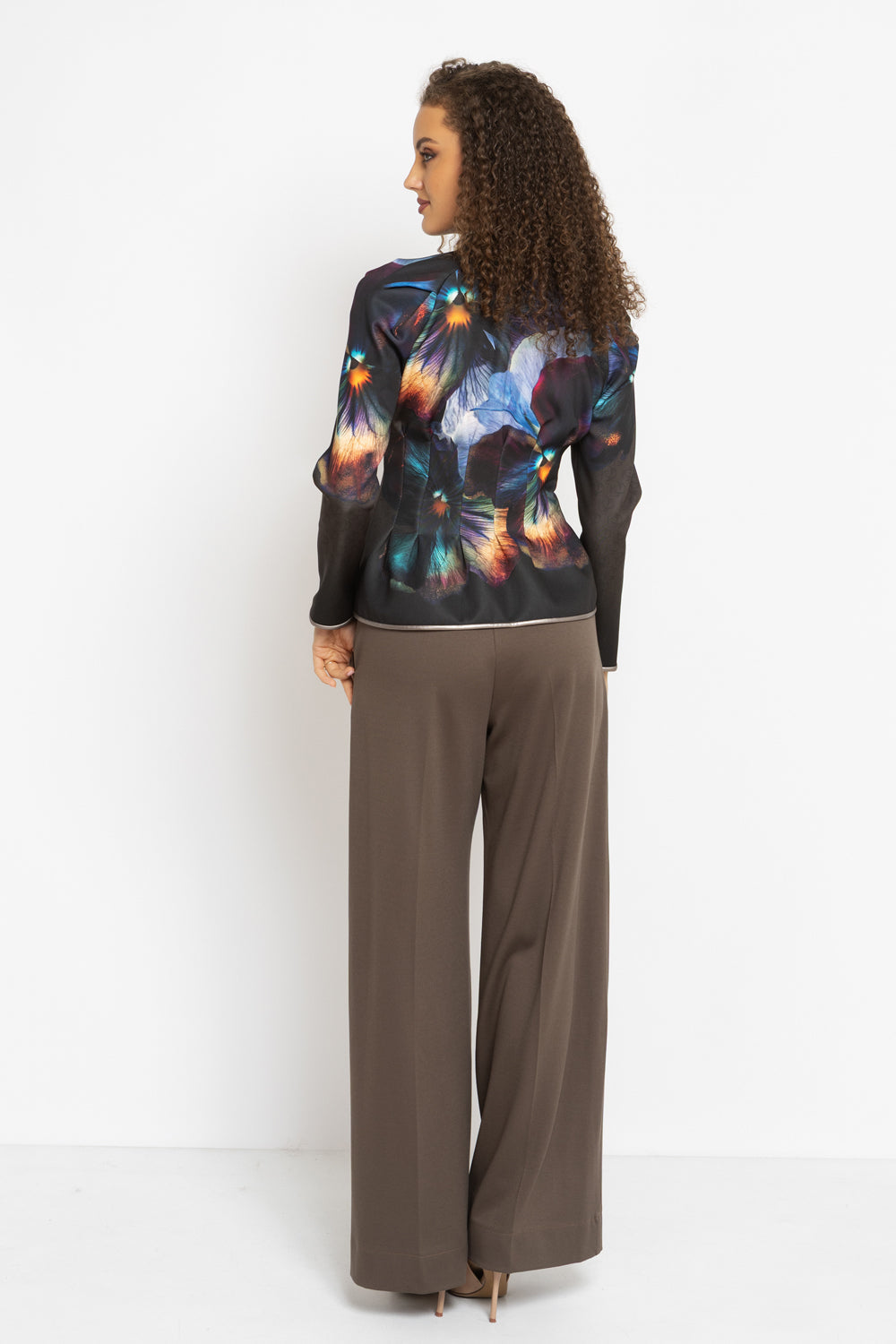 VISCOSE BLEND HIGH-WAISTED TROUSERS IN MOCHA - ESSENTIALS JIORO ШИРОК ПАНТАЛОН ОТ ВИСКОЗА С ВИСОКА ТАЛИЯ В МОКА - ESSENTIALS JIORO