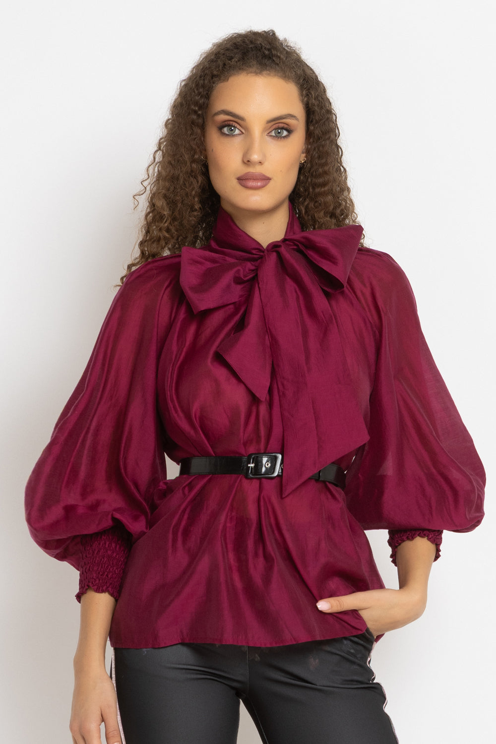 BOHEMIAN BURGUNDY BLOUSE WITH PUFF SLEEVES AND TIE-FRONT COLLAR - ESSENTIALS