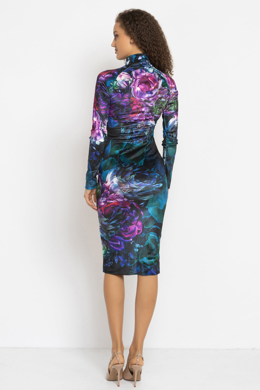 LONG SLEEVES VELVET DRESS - PEONIES JIORO ВТАЛЕНА РОКЛЯ ОТ КАДИФЕ - PEONIES JIORO