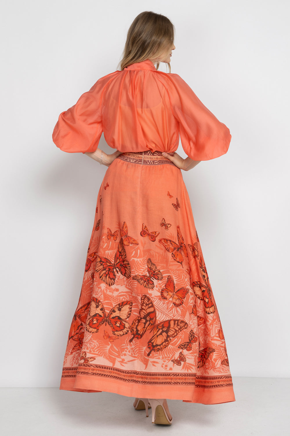 BOHEMIAN PAPAYA LYOCELL BLOUSE WITH PUFF SLEEVES AND TIE-FRONT COLLAR - ESSENTIALS