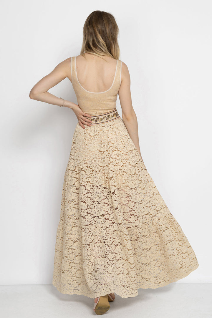 BEIGE BOHO LACE SKIRT WITH SHORT LINING - ESSENTIALS JIORO ДАНТЕЛЕНА БОХО ПОЛА В БЕЖОВО С КЪСА ПОДПЛАТА - ESSENTIALS JIORO