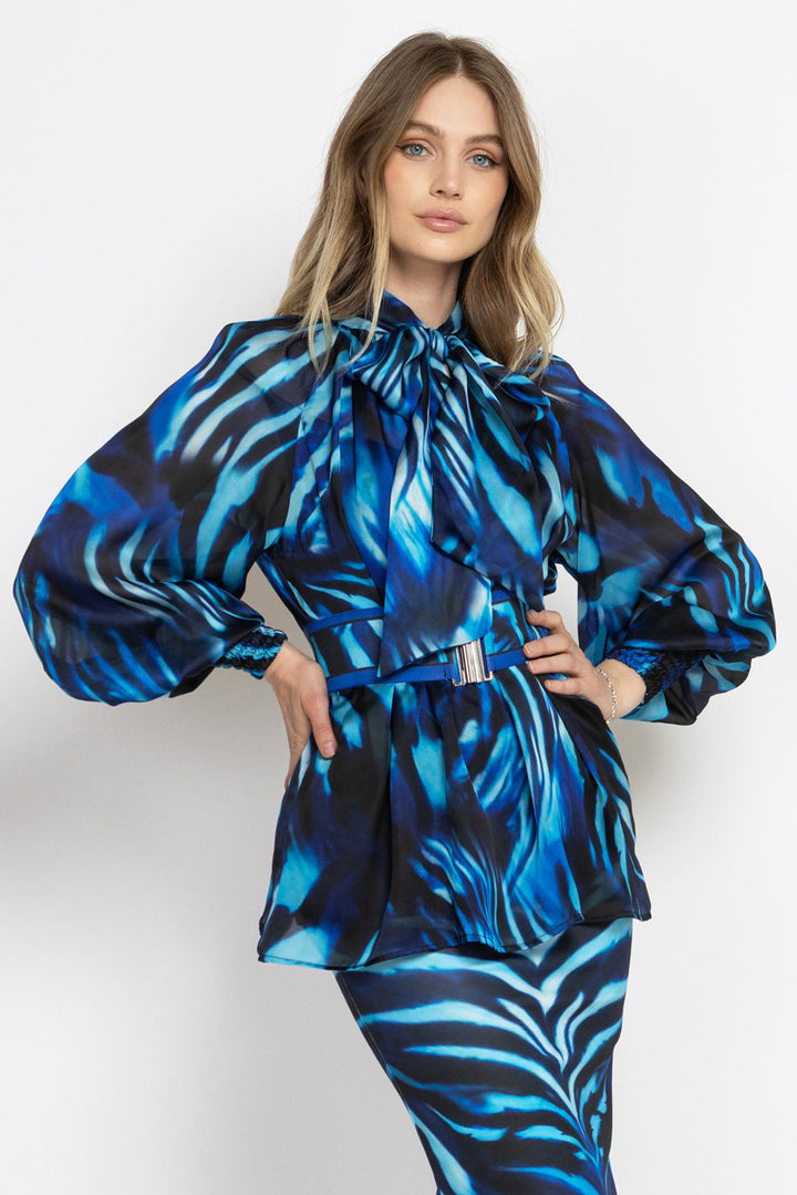 BOHEMIAN BLOUSE WITH PUFF SLEEVES AND TIE-FRONT COLLAR - SHADES OF BLUE