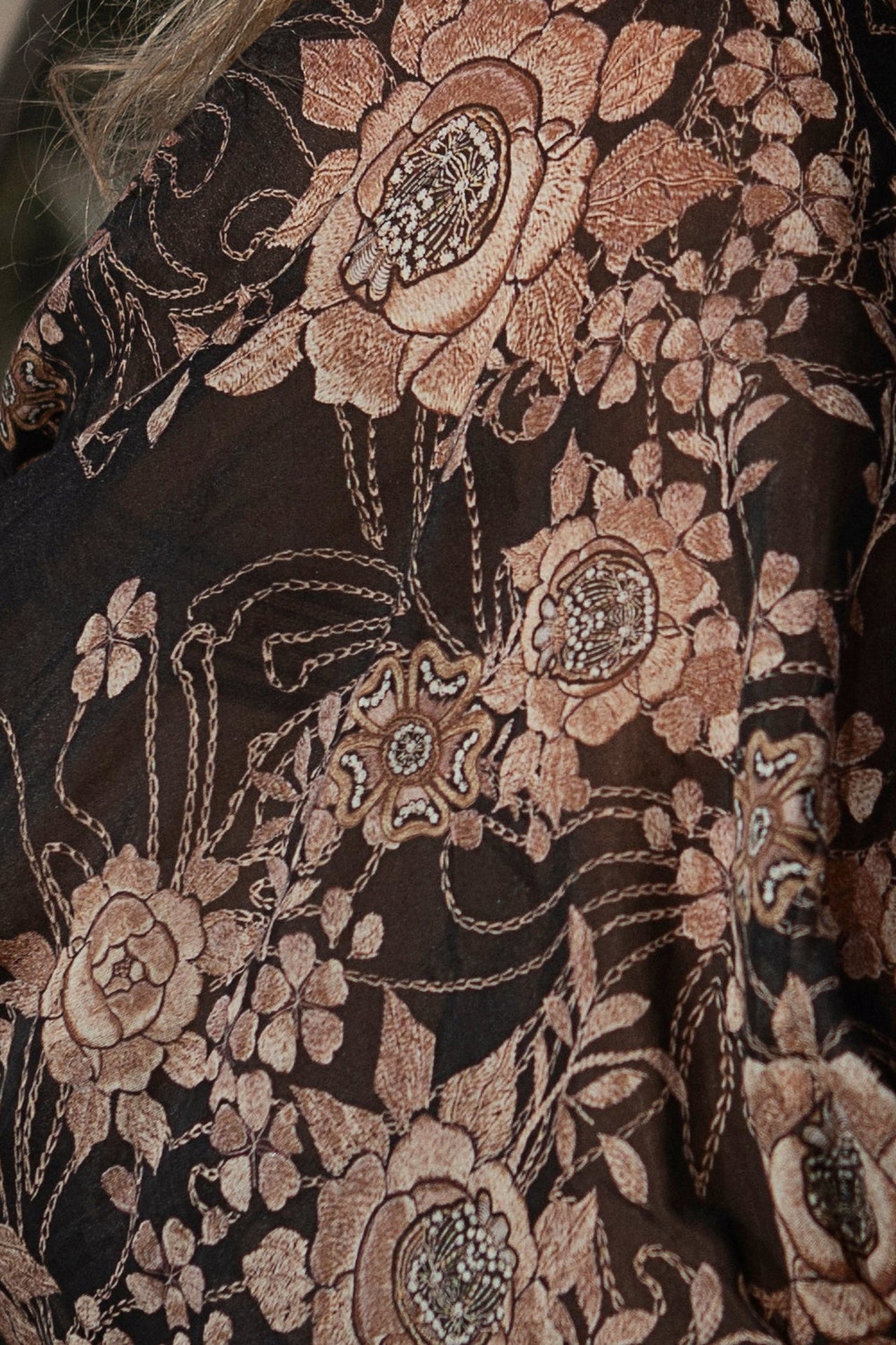 KIMONO EN COTON ET SOIE - ROSES DORÉES