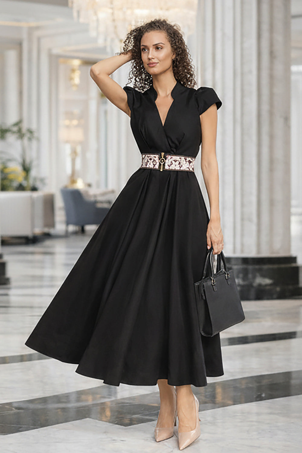 ROBE LONGUE ÉVASÉE EN LIN NOIRE - ESSENTIALS