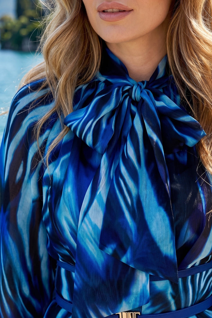 BOHEMIAN BLOUSE WITH PUFF SLEEVES AND TIE-FRONT COLLAR - SHADES OF BLUE