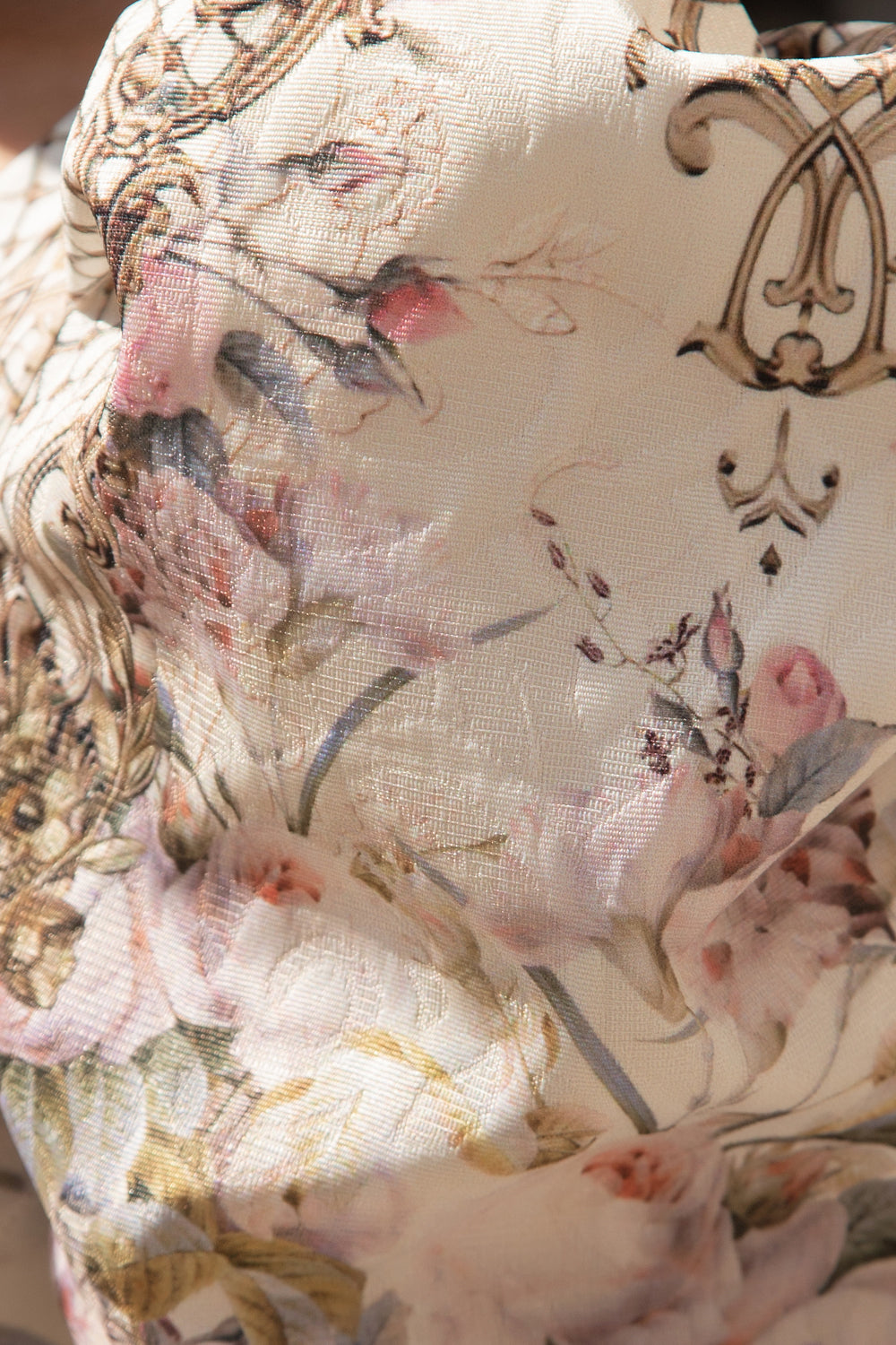 PUFF SLEEVE T-SHIRT -  BAROQUE FLOWERS