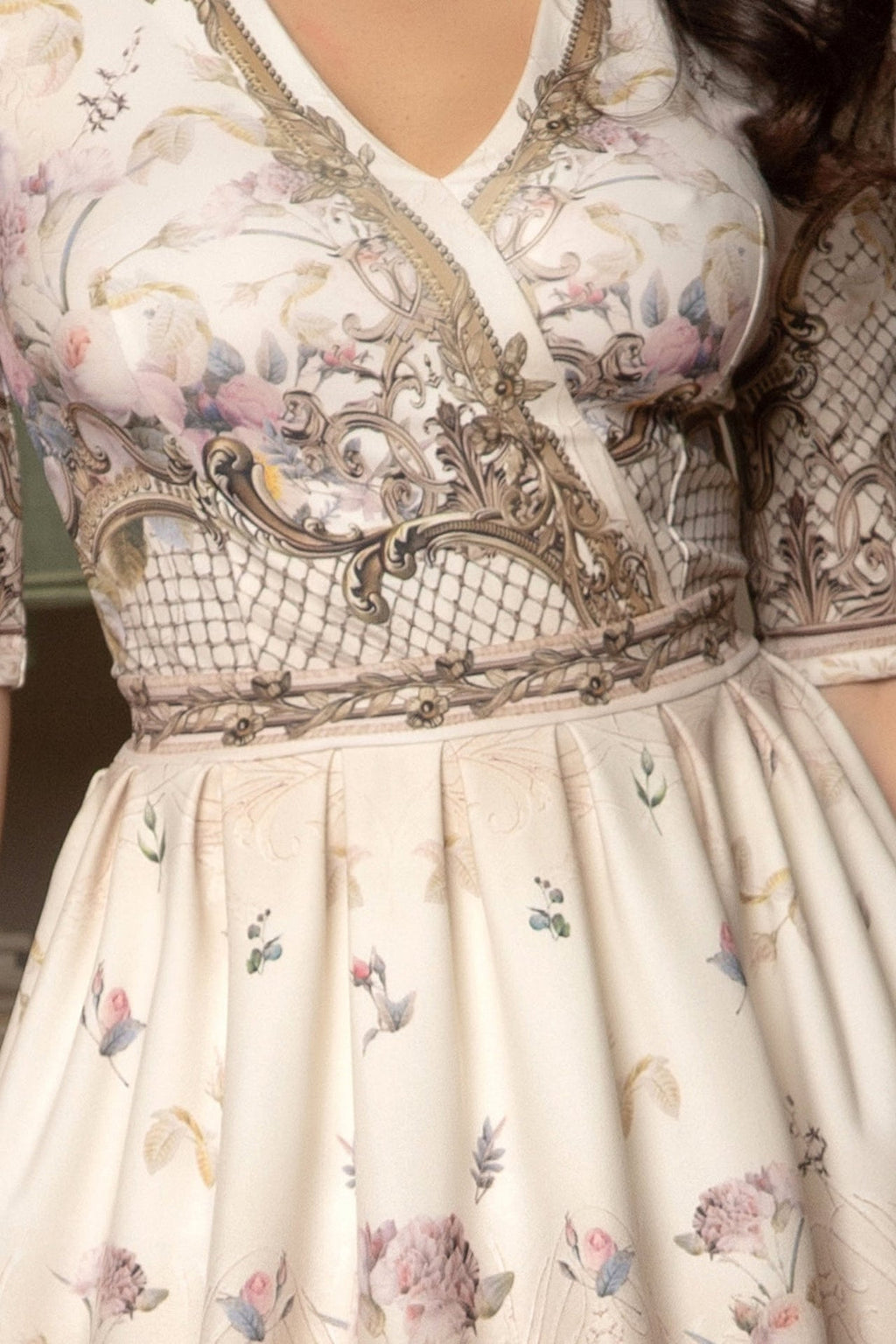 WRAPPED V-NECK BODYSUIT -  BAROQUE FLOWERS JIORO БОДИ С V-ДЕКОЛТЕ - BAROQUE FLOWERS JIORO