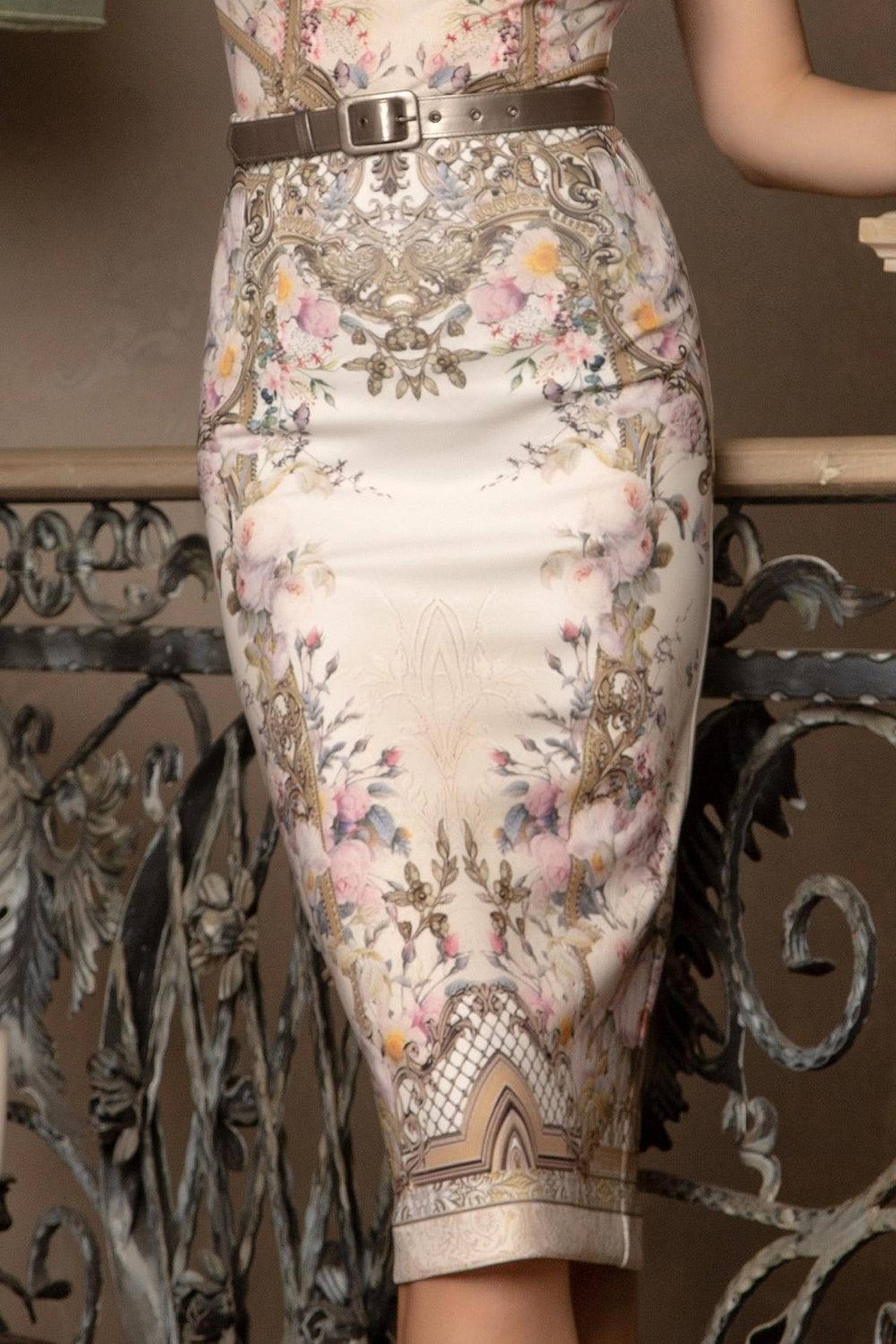 JUPE CRAYON - FLEURS BAROQUES