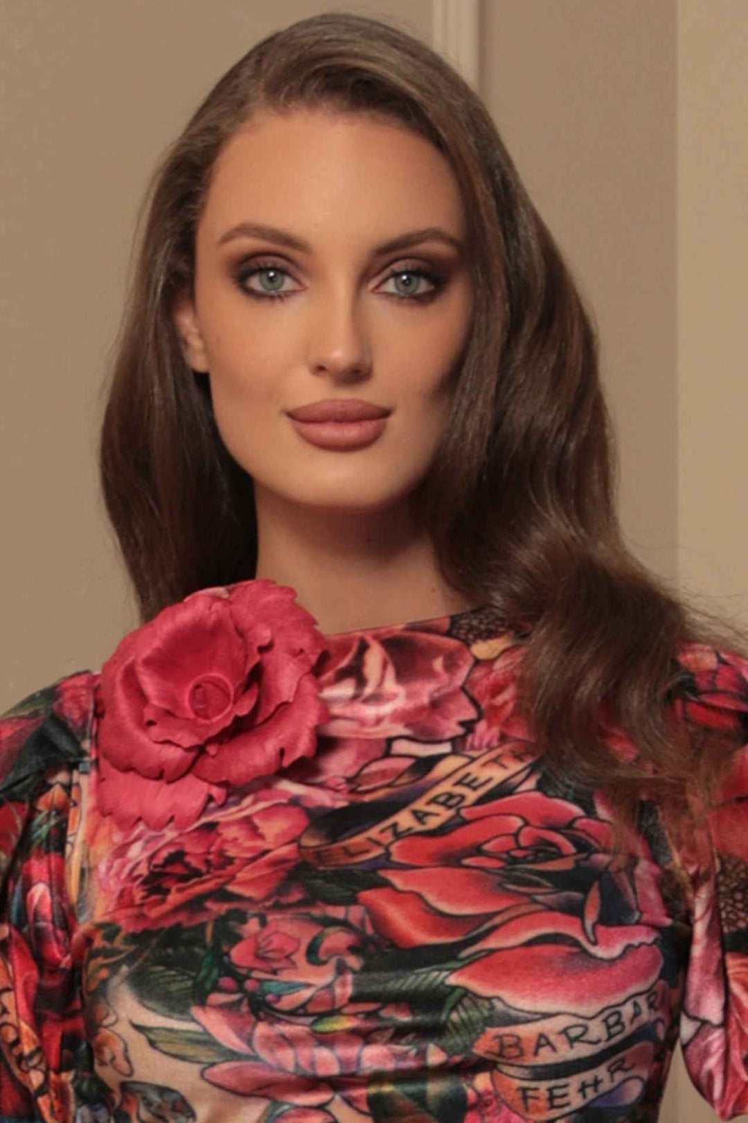 MEDIUM SUEDE-LOOK CYCLAMEN ROSE BROOCH - Fashion Roots