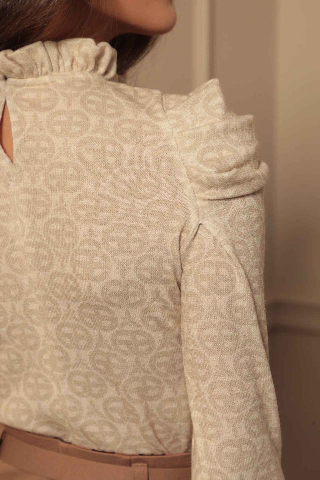 BLOUSE WITH GATHERED NECKLINE AND LOGO PRINT - IVORY LOGO COLLECTION