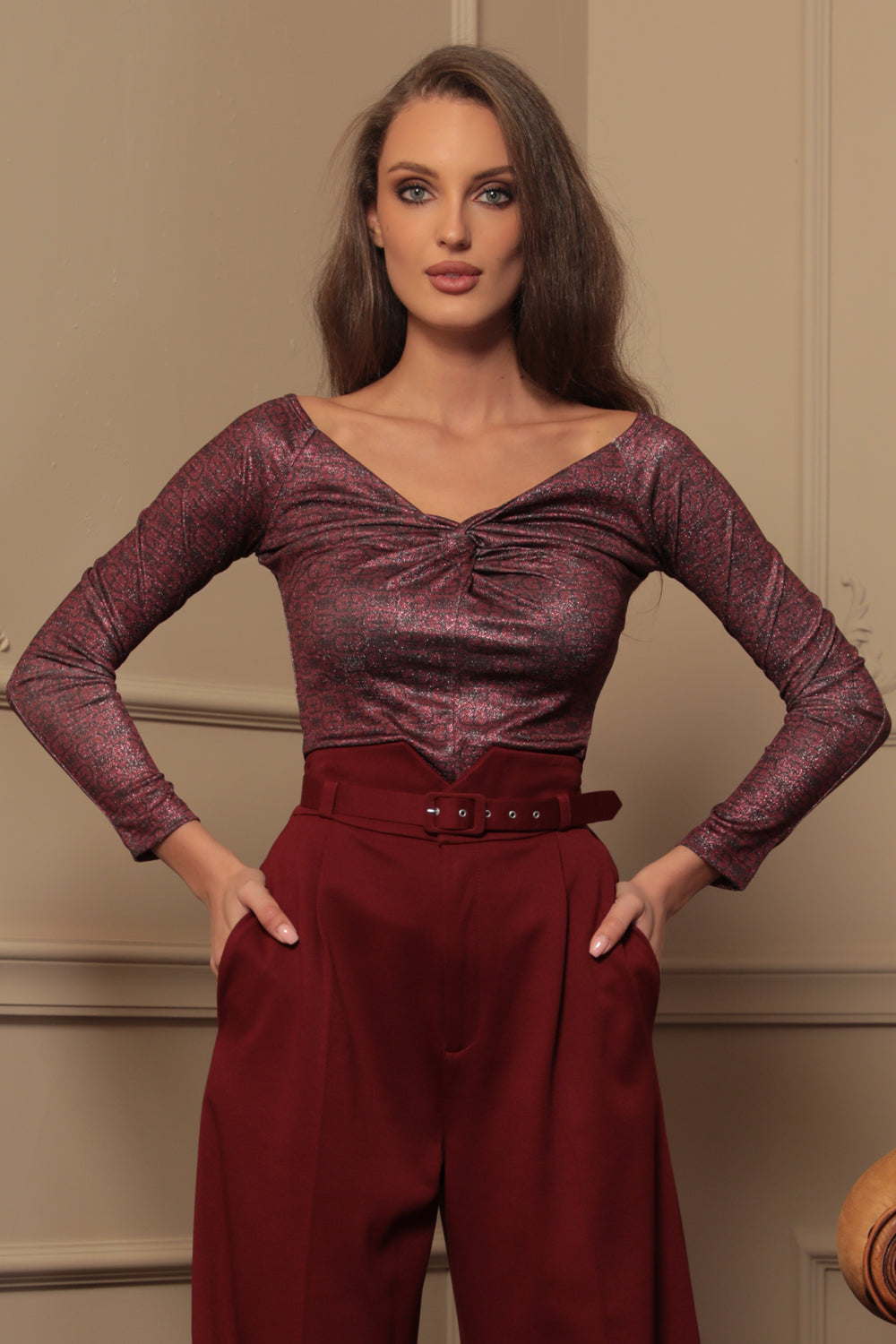 VISCOSE BLEND HIGH-WAISTED BURGUNDY TROUSERS – ESSENTIALS