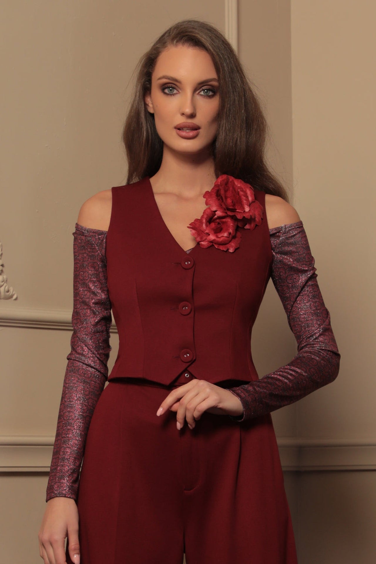 TOP AVEC DÉTAIL TORSADÉ ET MANCHES LONGUES - LOGO BORDEAUX