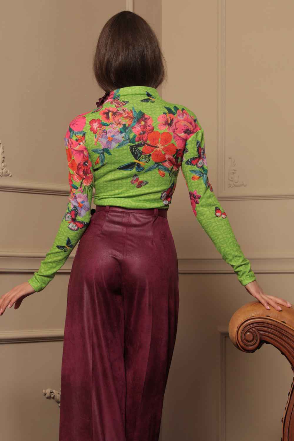 KNITTED TURTLENECK BLOUSE WITH HIGH NECK - ACID GREEN LOGO