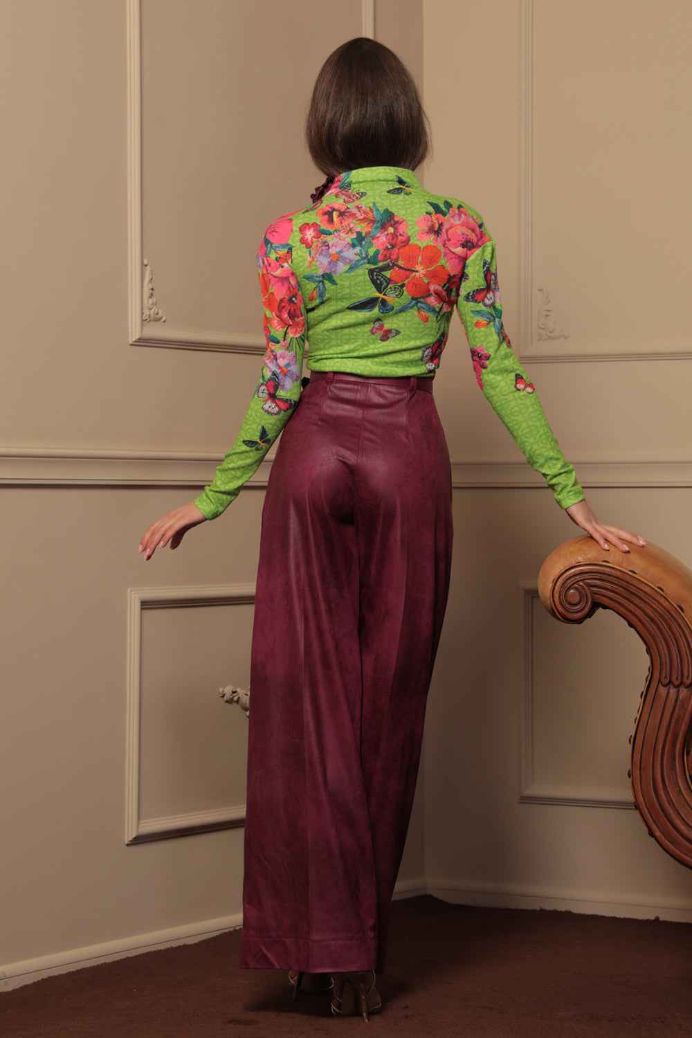 KNITTED TURTLENECK BLOUSE WITH HIGH NECK - ACID GREEN LOGO