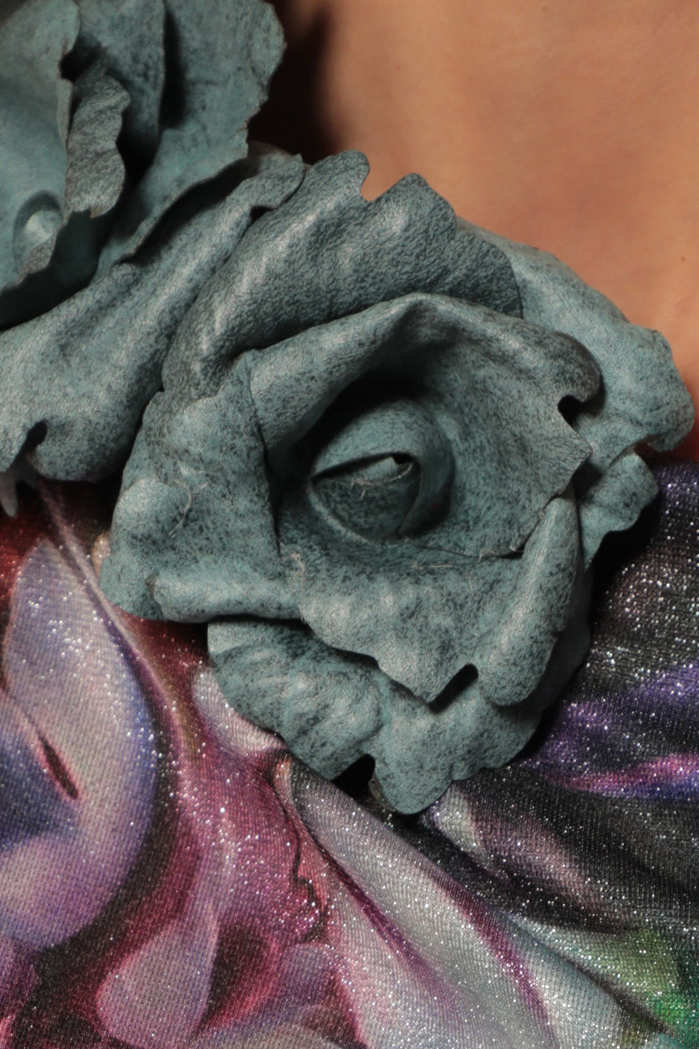 SMALL SUEDE-LOOK BLUE ROSE BROOCH