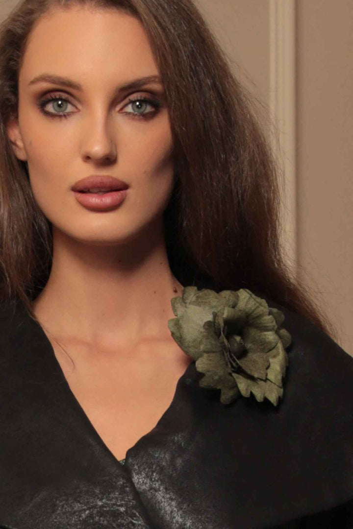 MEDIUM SUEDE-LOOK GREEN ROSE BROOCH - Fashion Roots