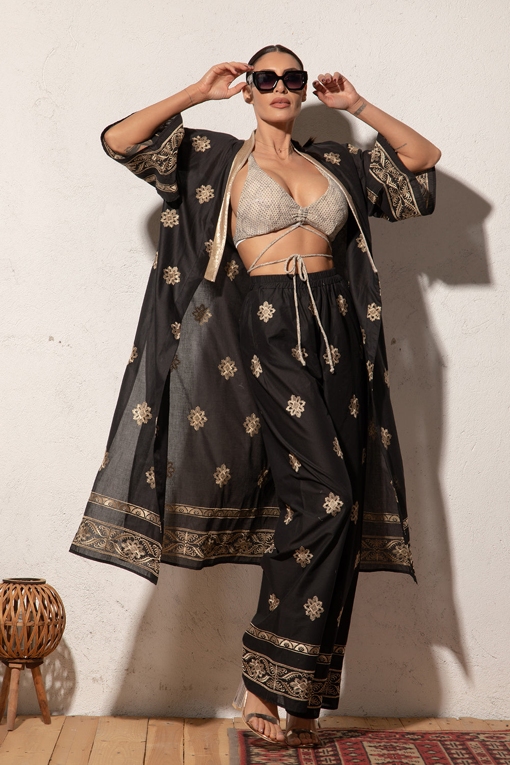 KIMONO WITH EMBROIDERY IN BLACK COTTON - ESSENTIALS - Fashion Roots