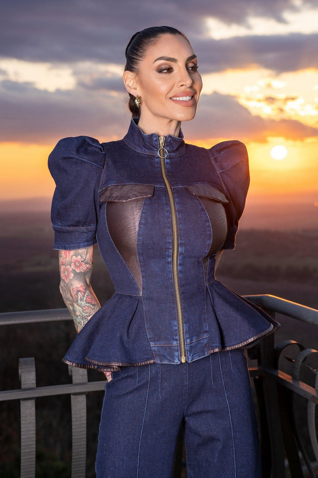 BUFFER SLEEVE DENIM BLAZER - ESSENTIALS JIORO ДЕНИМЕН БЛЕЙЗЕР С БУФАН РЪКАВ - ESSENTIALS JIORO