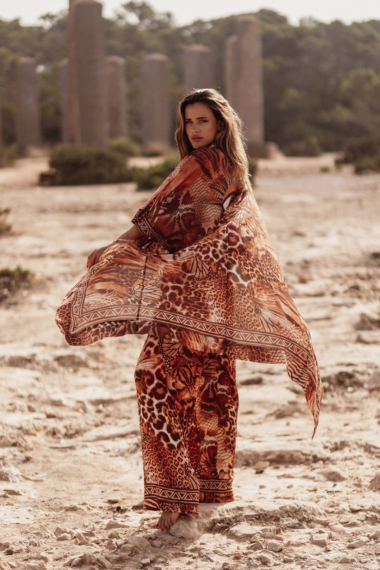 SILK COTTON KIMONO - LEO SAND - Fashion Roots