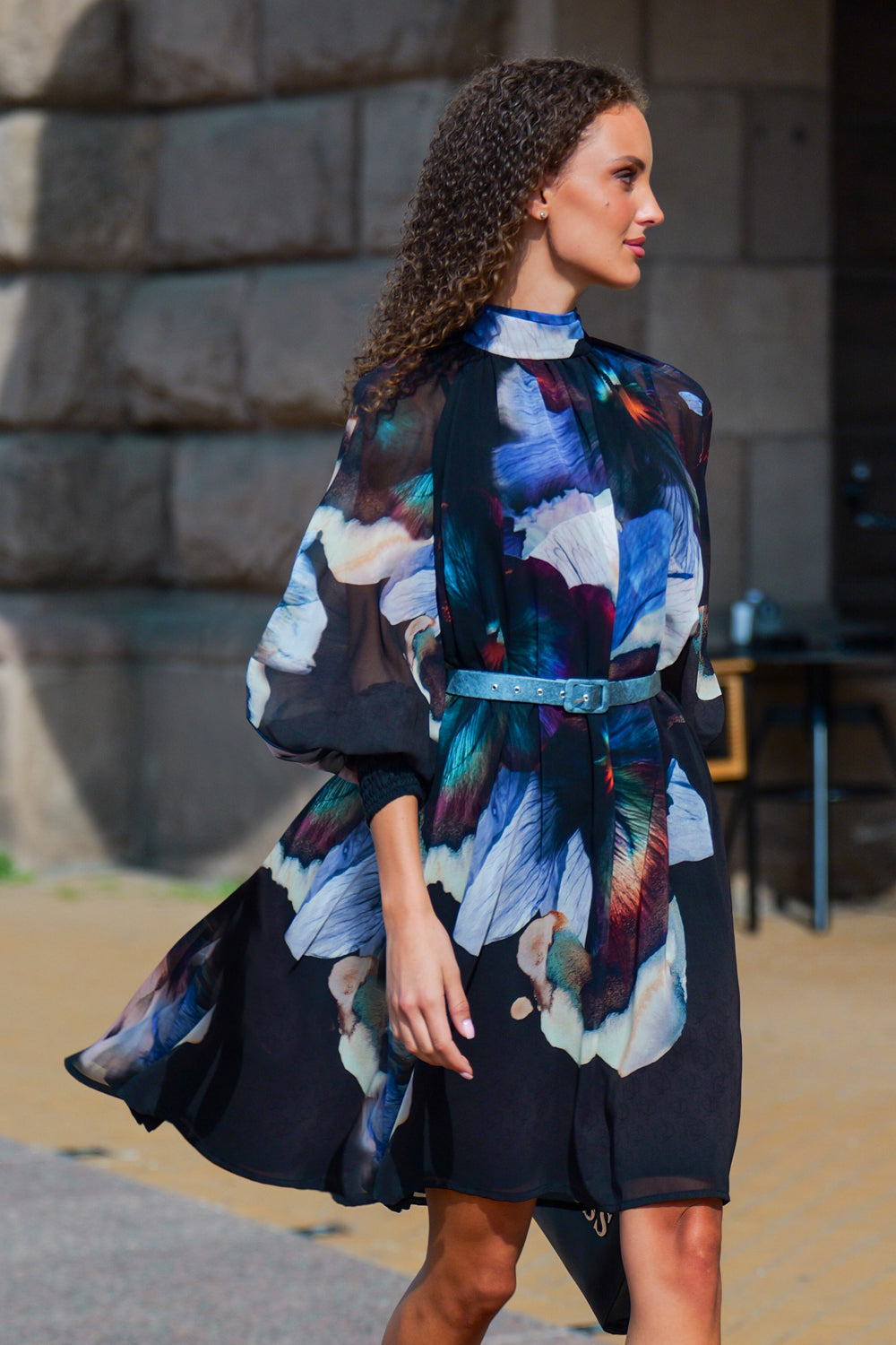 RELAXED DRESS WITH BALLOON RAGLAN SLEEVES AND BACK TIE - VIOLET JIORO СВОБОДНА РОКЛЯ ОТ ФРЕНСКИ ШИФОН С РЕГЛАН РЪКАВ И ВРЪЗКА НА ГЪРБА - VIOLET JIORO