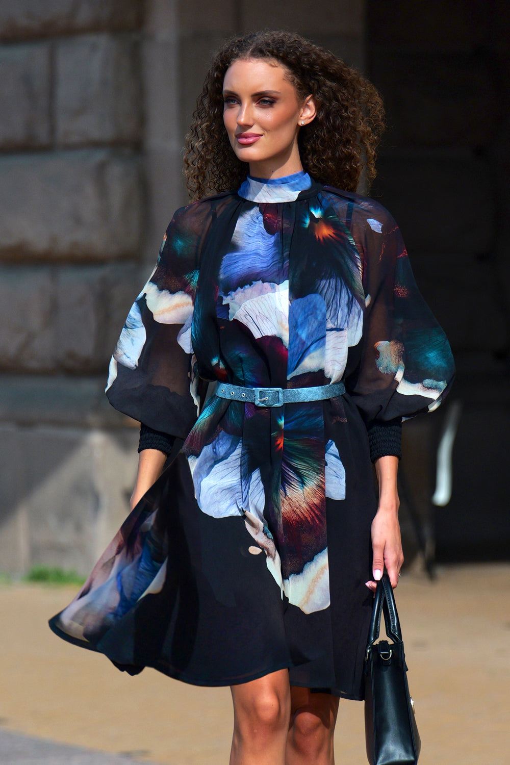 RELAXED DRESS WITH BALLOON RAGLAN SLEEVES AND BACK TIE - VIOLET JIORO СВОБОДНА РОКЛЯ ОТ ФРЕНСКИ ШИФОН С РЕГЛАН РЪКАВ И ВРЪЗКА НА ГЪРБА - VIOLET JIORO