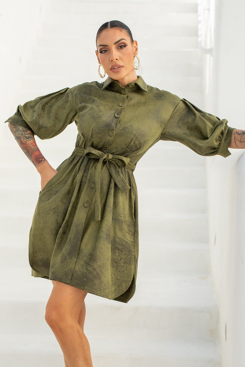 ROBE CHEMISE ASPECT DAIM VERT OLIVE - ESSENTIALS
