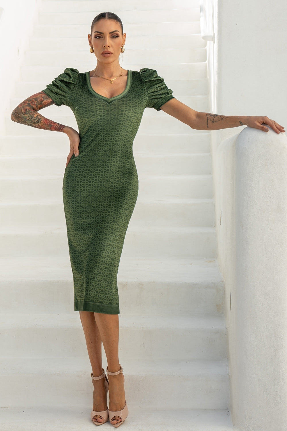 ROBE EN VELOURS À MANCHES BOUFFANTES - LOGO VERT ÉMERAUDE