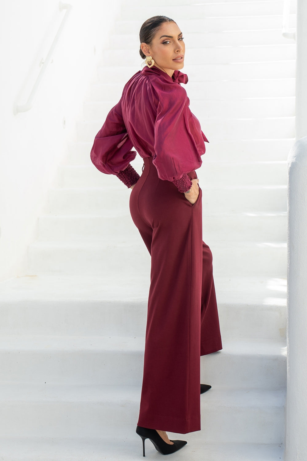 PANTALON TAILLE HAUTE EN MÉLANGE DE VISCOSE BORDEAUX – ESSENTIALS
