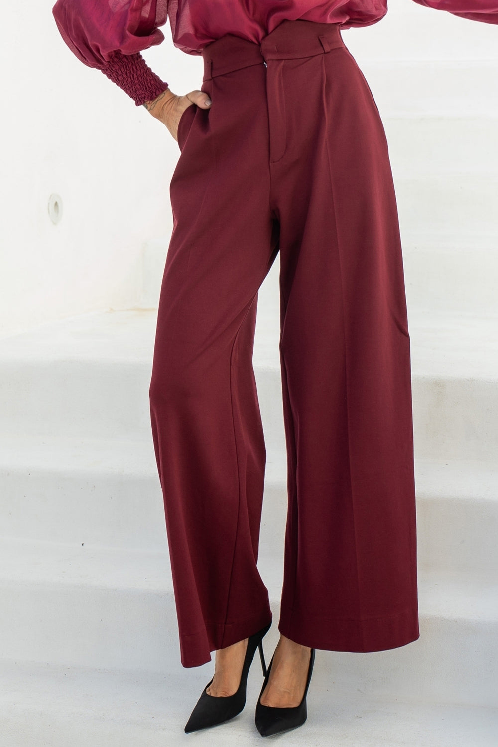 PANTALON TAILLE HAUTE EN MÉLANGE DE VISCOSE BORDEAUX – ESSENTIALS
