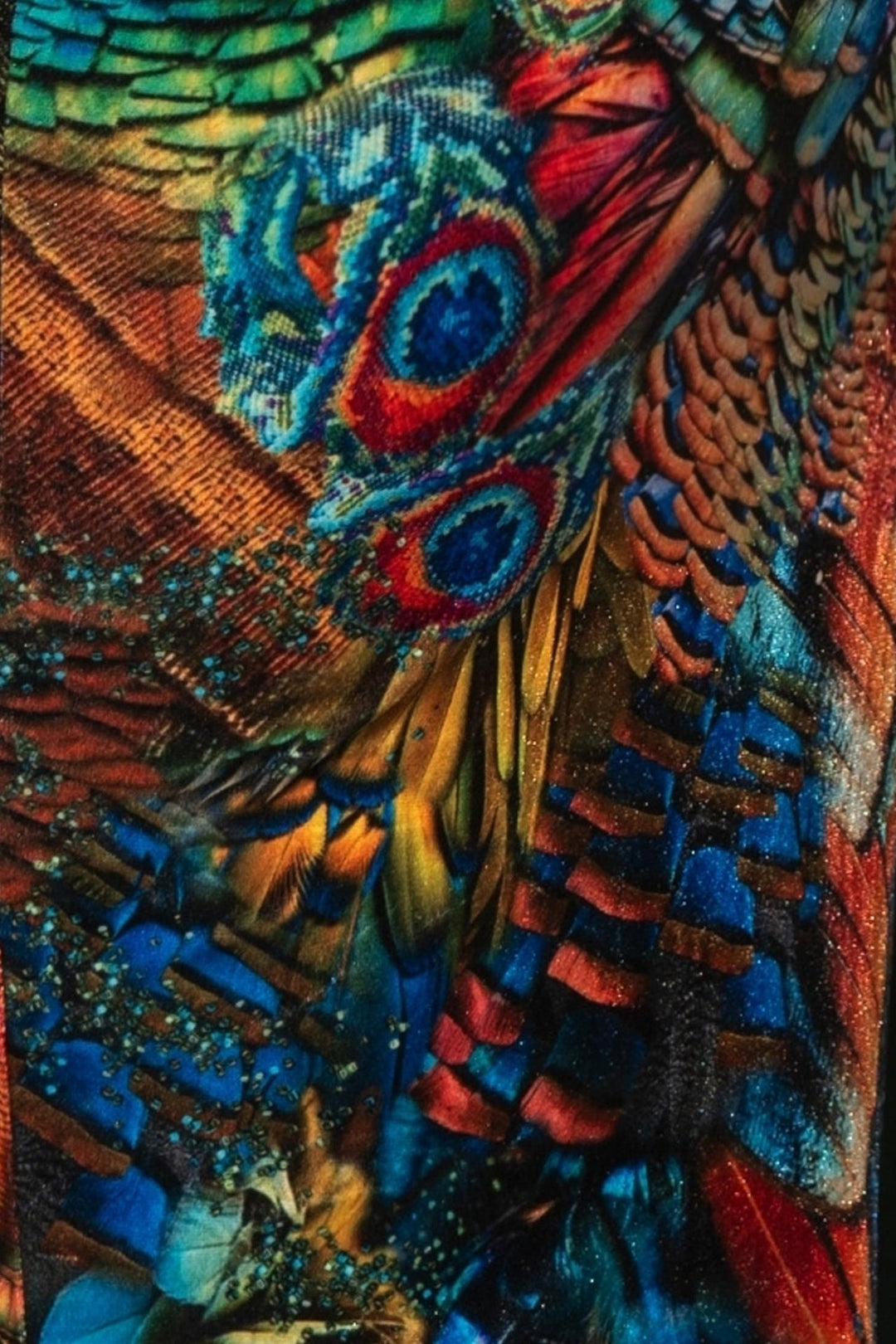 ROBE EN VELOURS AVEC DÉCOLLETÉ DOUX ET DÉTAILS EN RUBAN - AMAZONIA