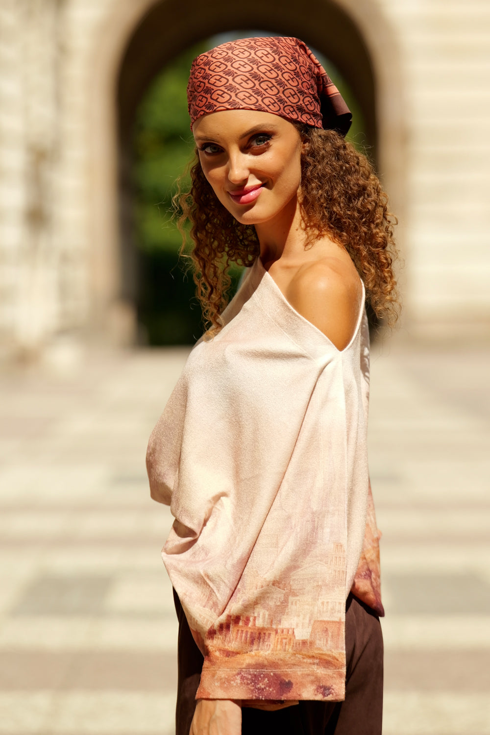 LOOSE TUNIC WITH BATWING SLEEVES - ANCIENT TOWN