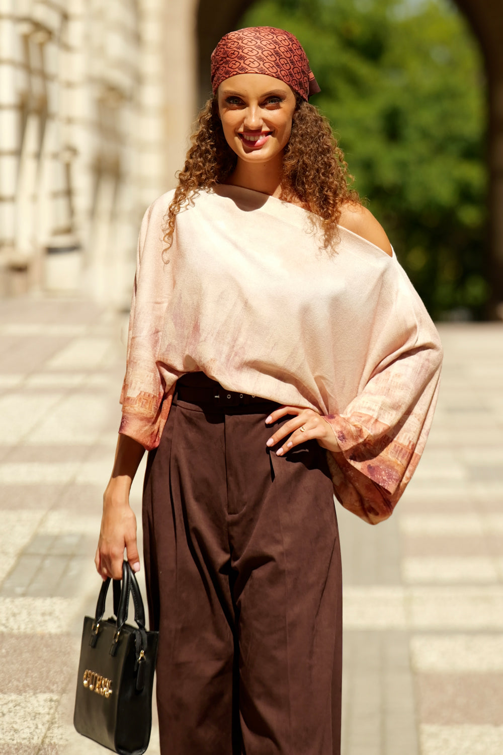 LOOSE TUNIC WITH BATWING SLEEVES - ANCIENT TOWN