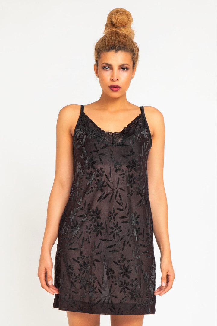 CLASSIC BLACK VELVET-FLOCKED LACE CHEMISE