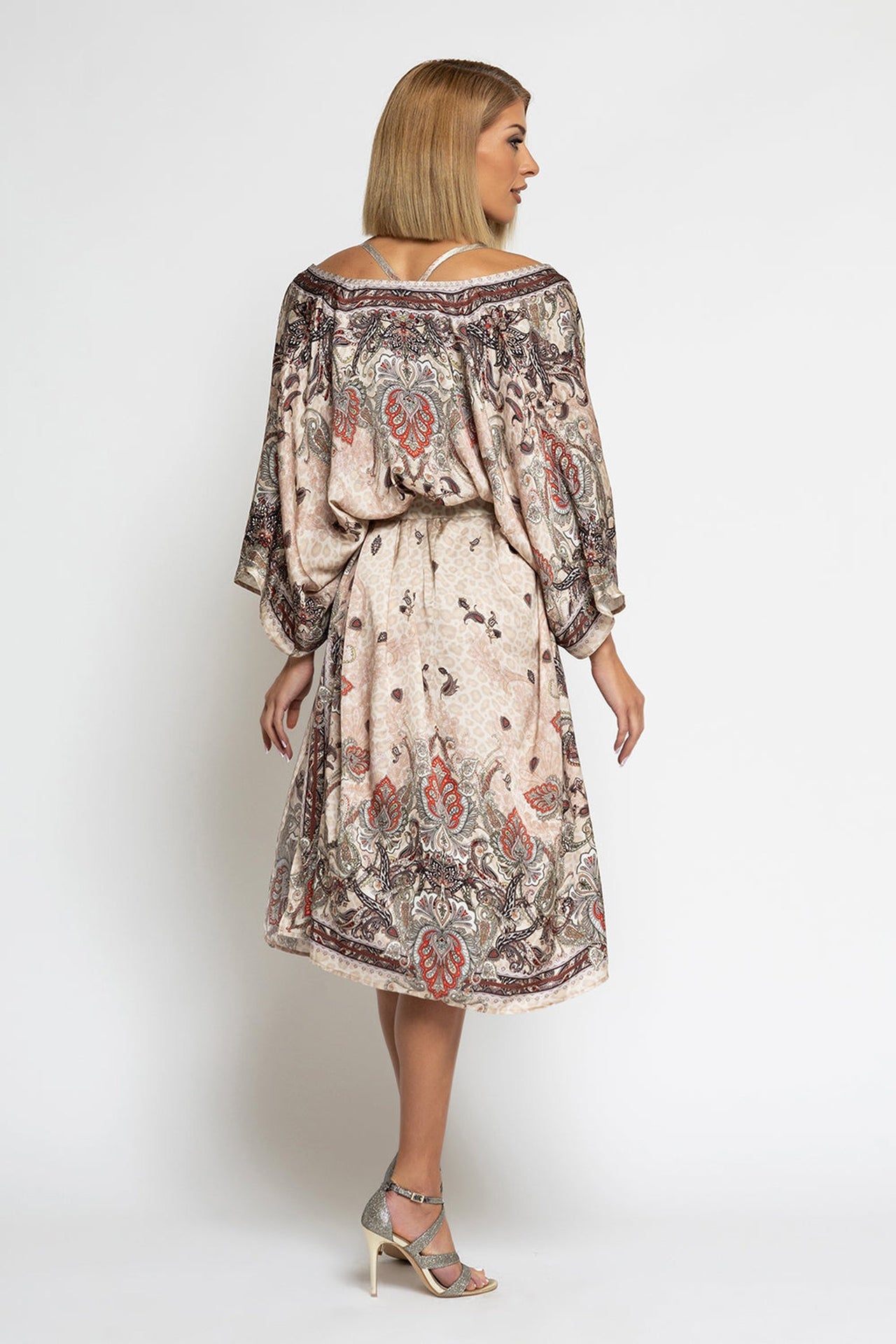 SATIN VISCOSE CAFTAN - PAISLEY BEIGE - Fashion Roots