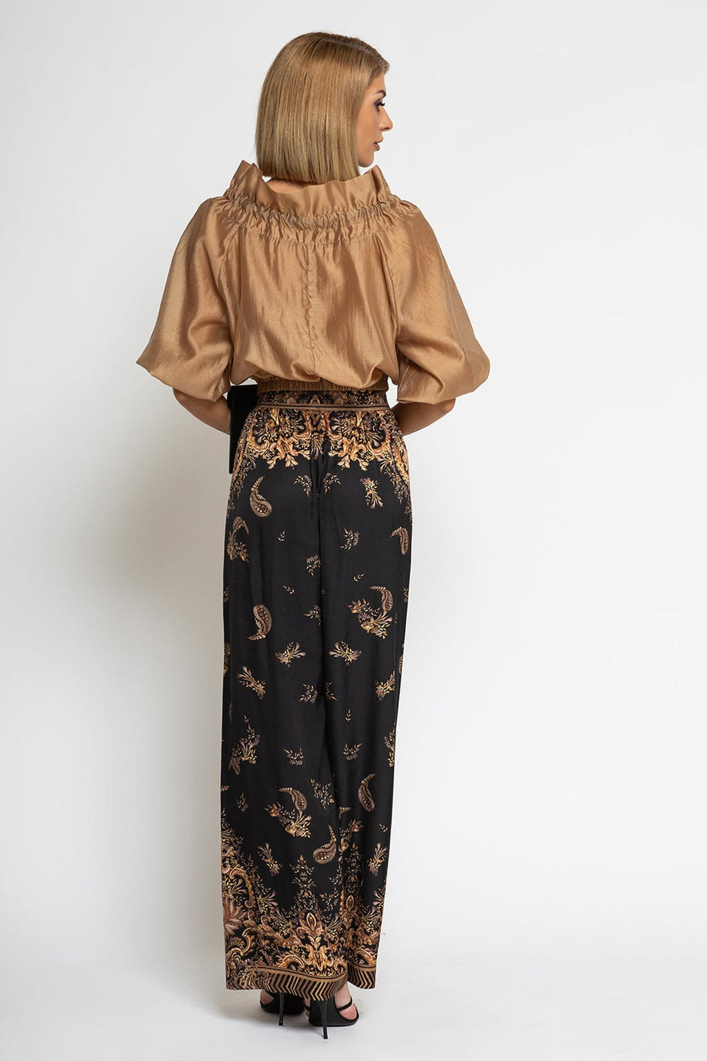 VISCOSE SATIN WIDE-LEG TROUSERS WITH ELASTIC WAIST - GOLDEN STRIPES JIORO СВОБОДЕН ПАНТАЛОН ОТ ЛЪСКАВА ВИСКОЗА - GOLDEN STRIPES JIORO
